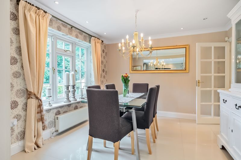 Dining- click for photo gallery